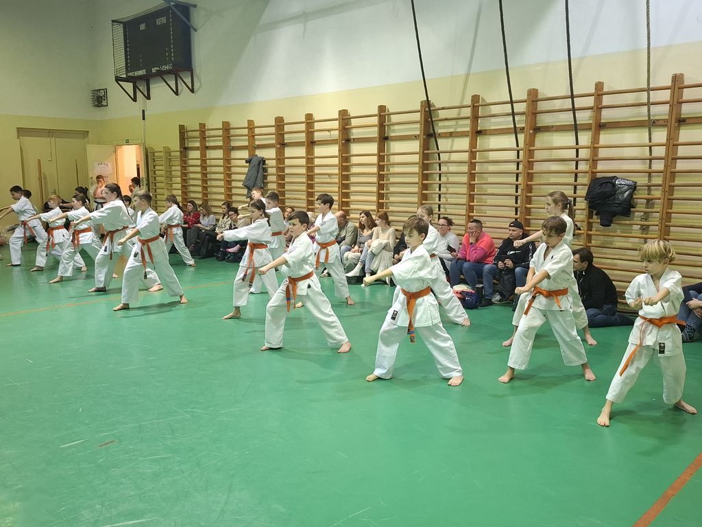 2025.12.18. kozephalado vizsga